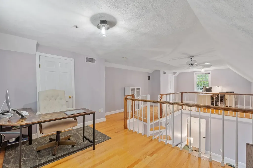 20 Lamplight Drive Atkinson NH 03811