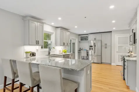 20 Lamplight Drive Atkinson NH 03811