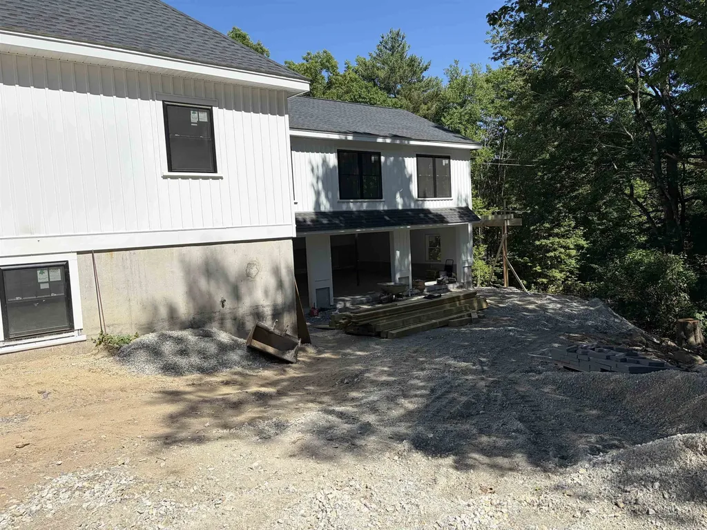 5 Birch Drive Newmarket NH 03857