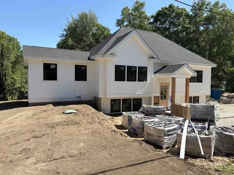 5 Birch Drive Newmarket NH 03857