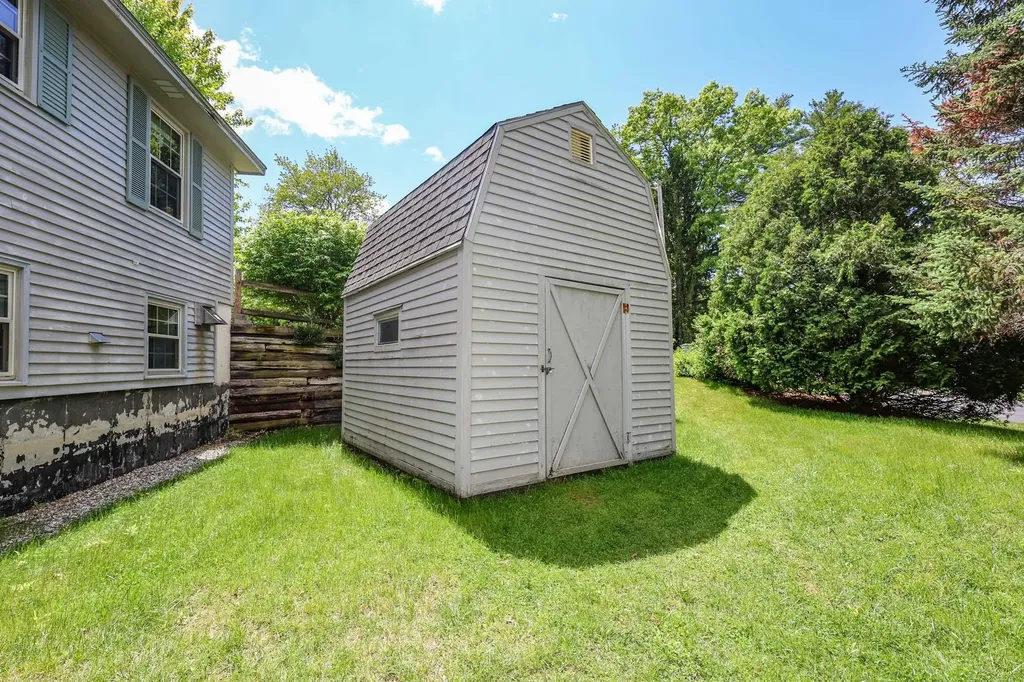 56 Arthur Avenue Manchester NH 03104