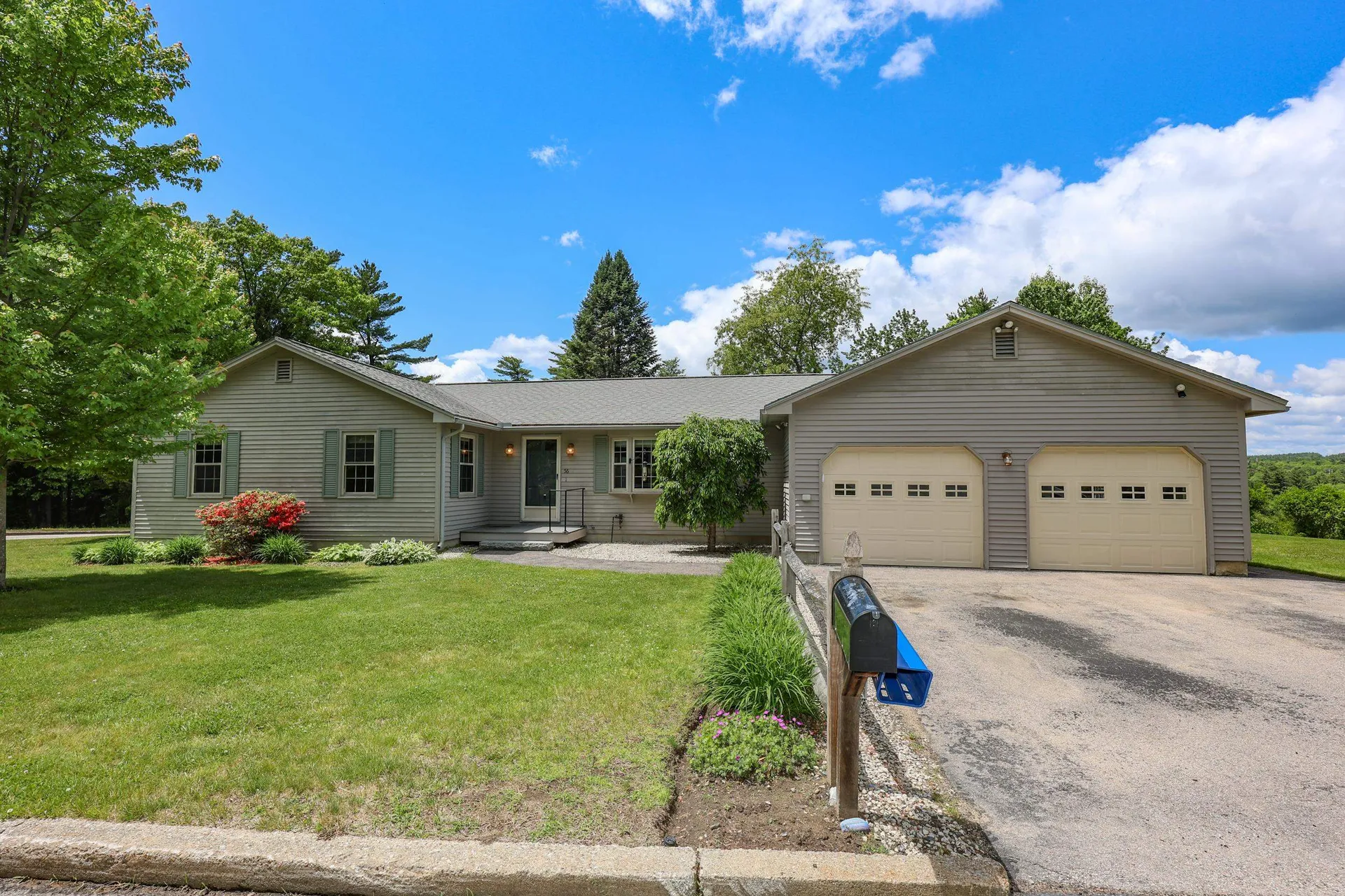 56 Arthur Avenue Manchester NH 03104