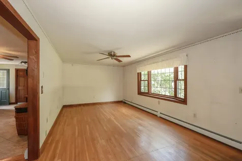 56 Arthur Avenue Manchester NH 03104