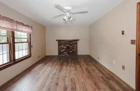 56 Arthur Avenue Manchester NH 03104