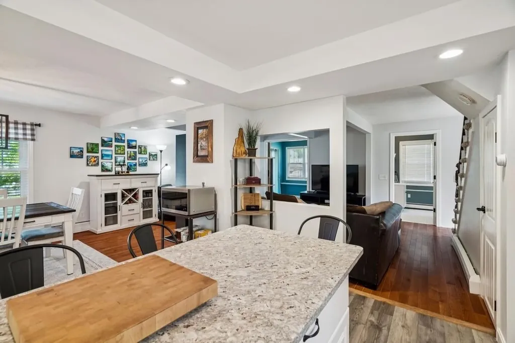 17 Dartmouth Street Claremont NH 03743