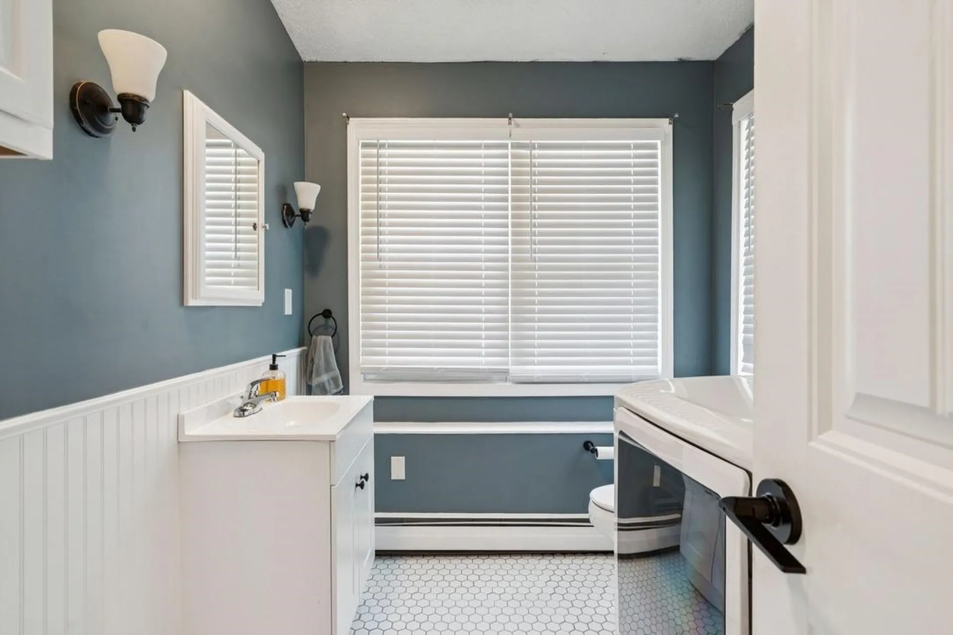 17 Dartmouth Street Claremont NH 03743