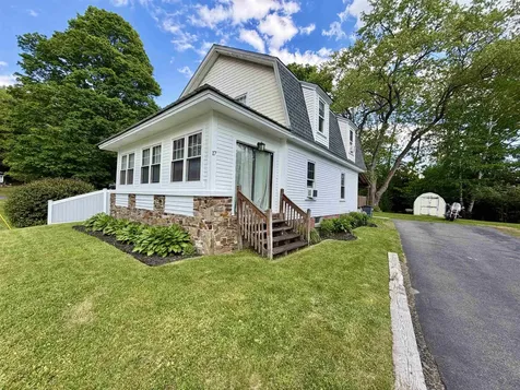 17 Dartmouth Street Claremont NH 03743