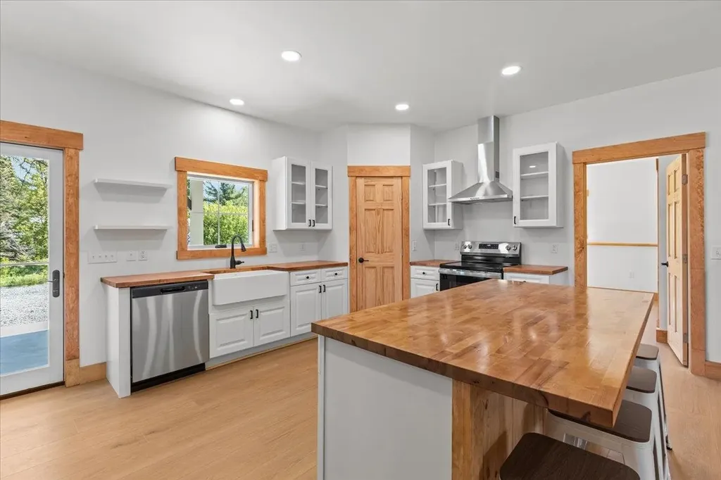 5048 Hanna Road Franklin VT 05454