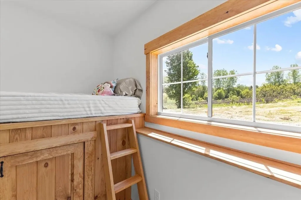 5048 Hanna Road Franklin VT 05454