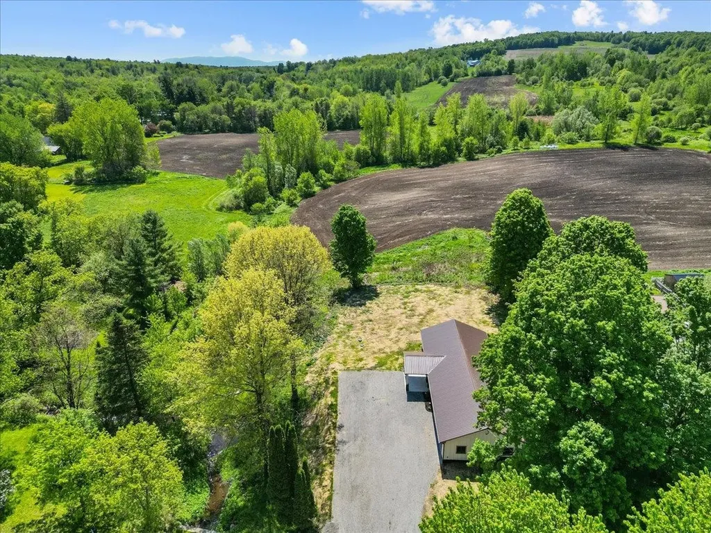 5048 Hanna Road Franklin VT 05454