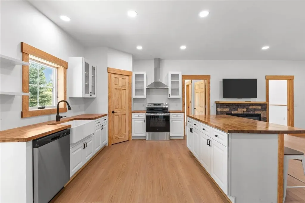5048 Hanna Road Franklin VT 05454