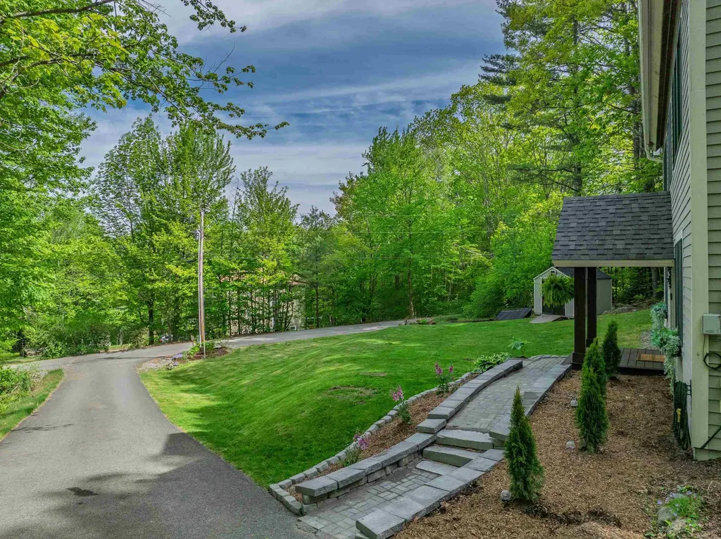 48 Meadow Lane Campton NH 03223