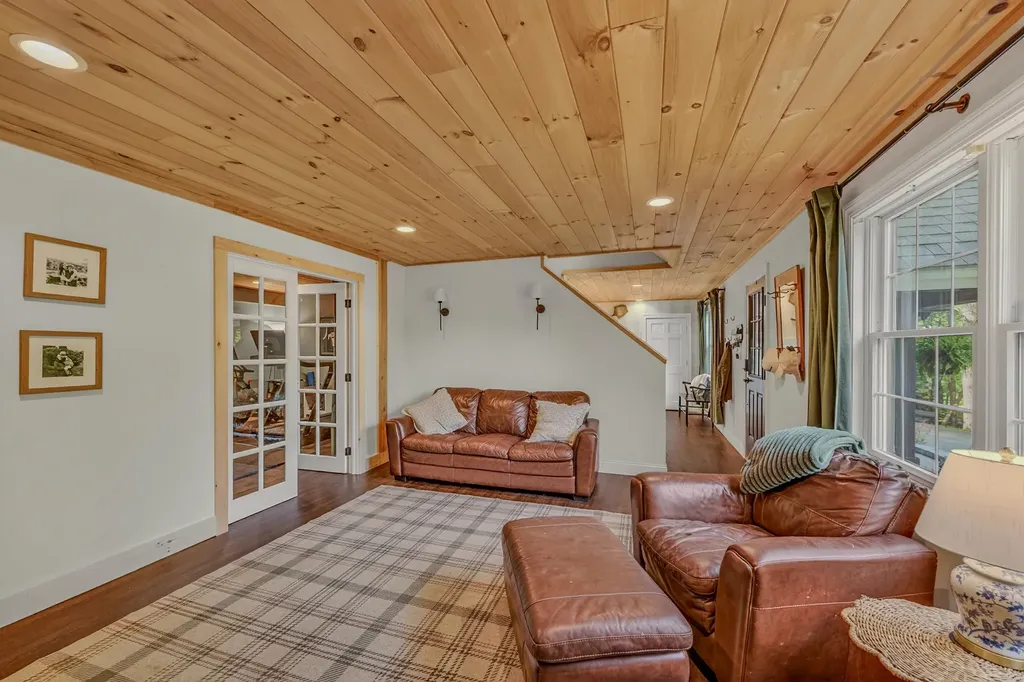 48 Meadow Lane Campton NH 03223