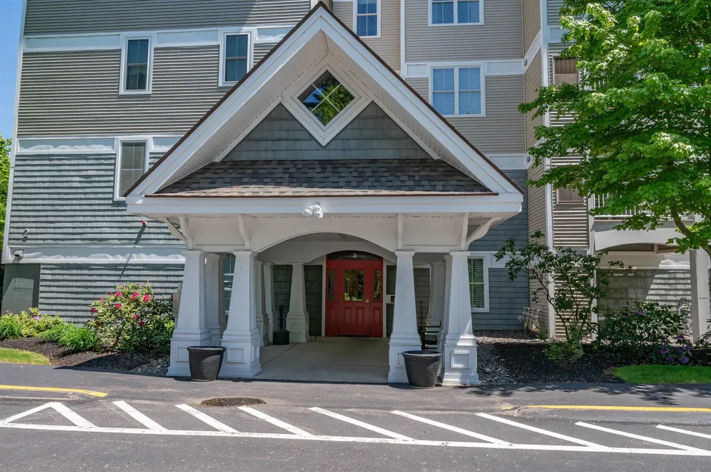 5 Sally Sweets Way Salem NH 03079