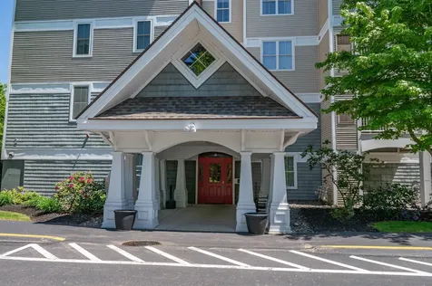 5 Sally Sweets Way Salem NH 03079