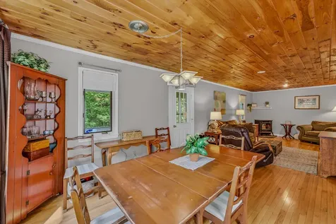 34 Sunrise Circle Plymouth NH 03264
