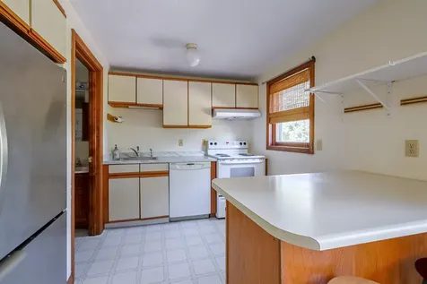38 Stonegate Lane Derry NH 03036