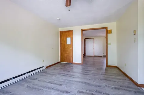 38 Stonegate Lane Derry NH 03036