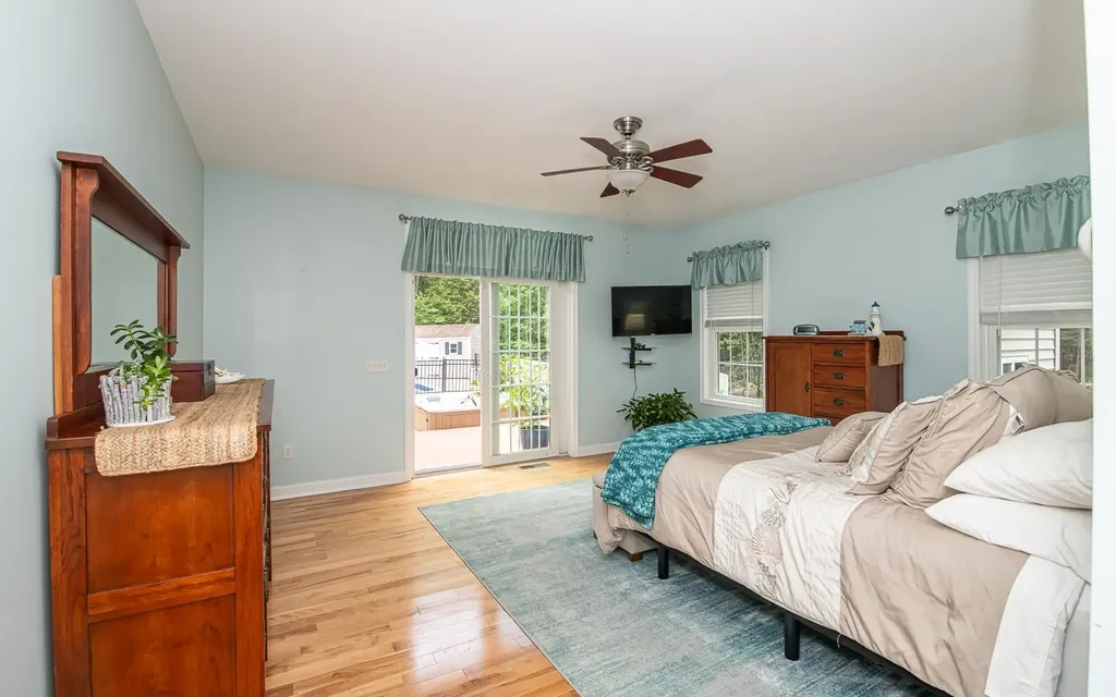 32 Mcintosh Road Danville NH 03819