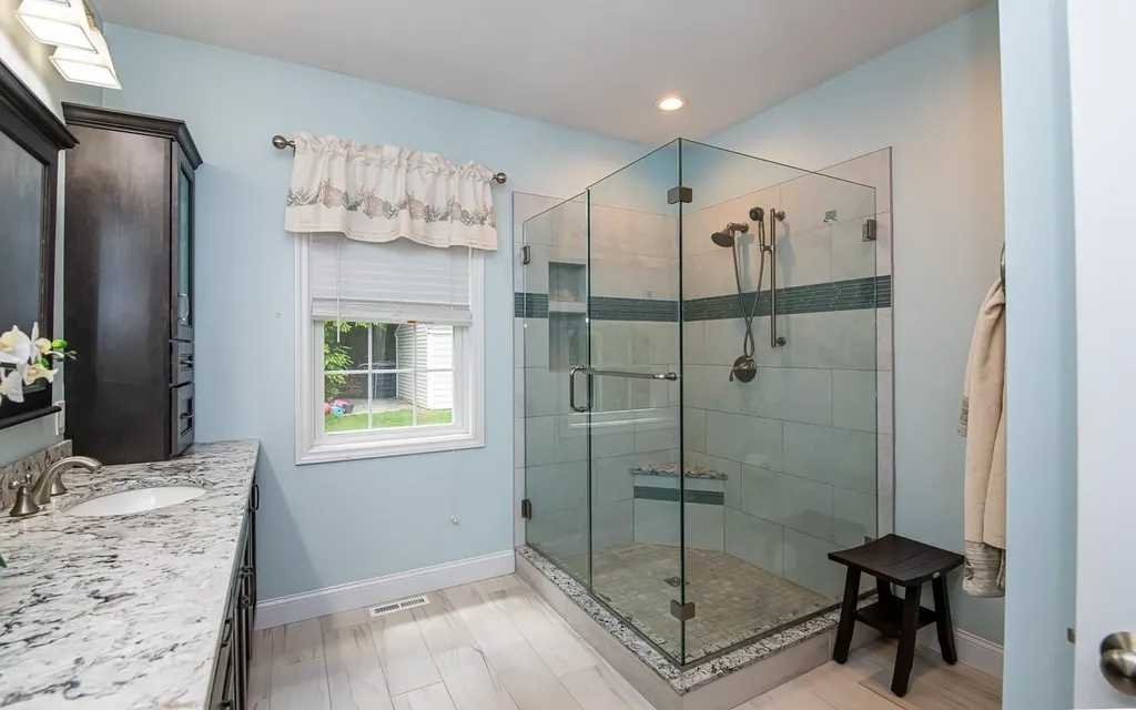 32 Mcintosh Road Danville NH 03819