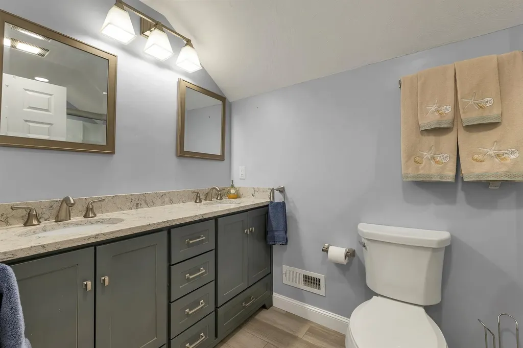 32 Mcintosh Road Danville NH 03819