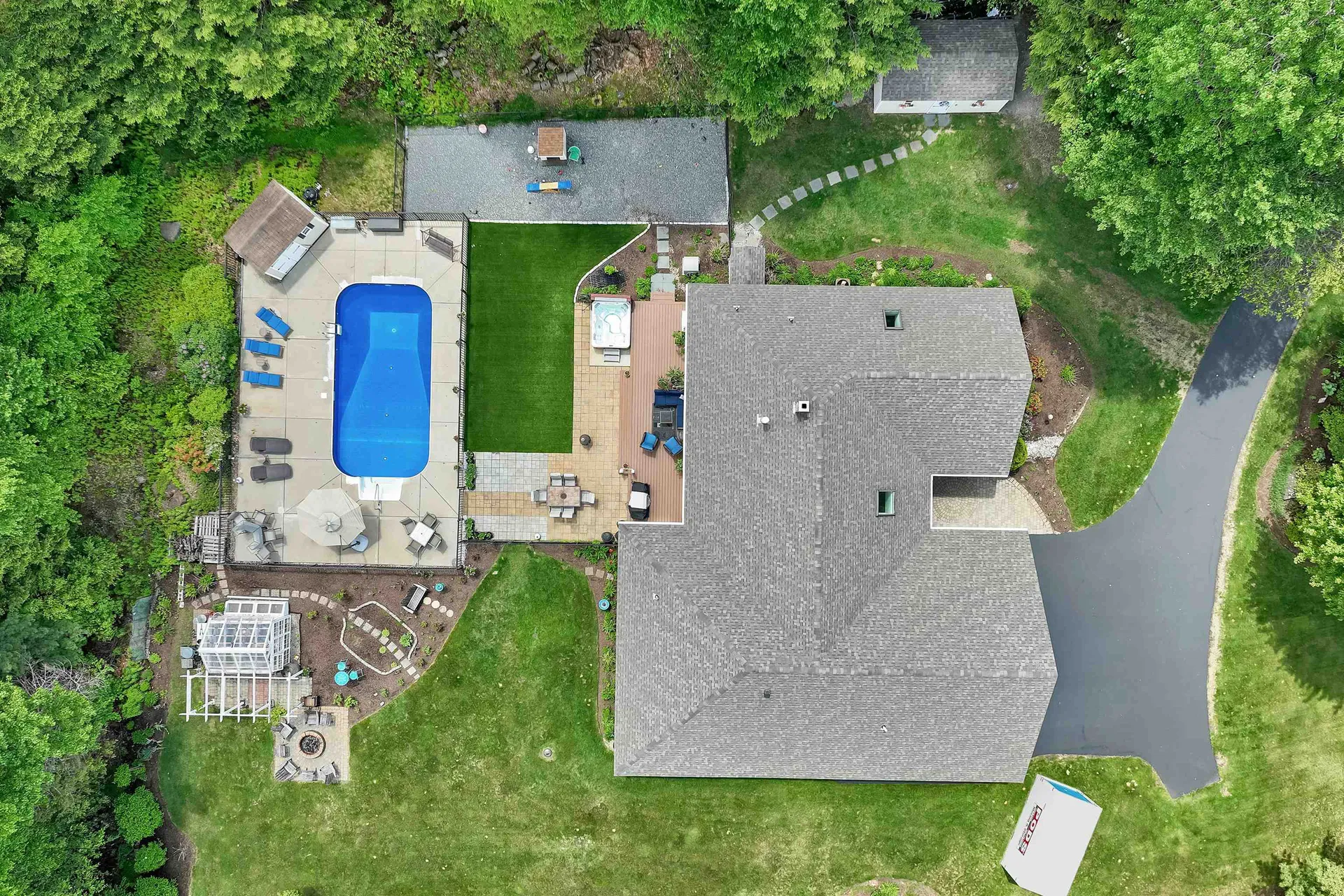 32 Mcintosh Road Danville NH 03819