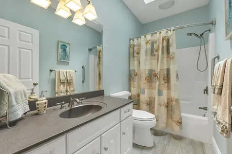 32 Mcintosh Road Danville NH 03819