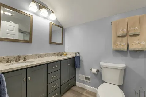 32 Mcintosh Road Danville NH 03819