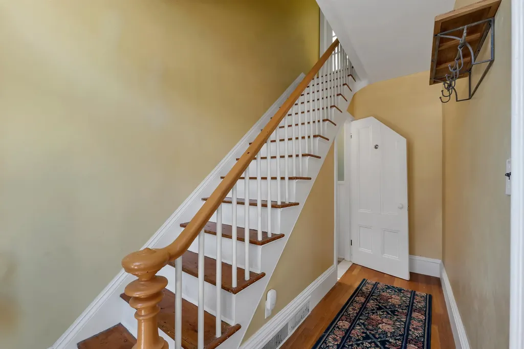 23 Chester Street Amesbury MA 01913