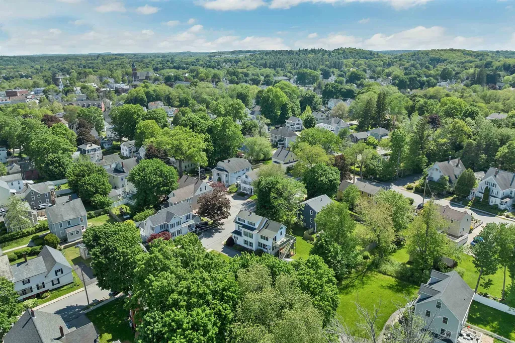23 Chester Street Amesbury MA 01913