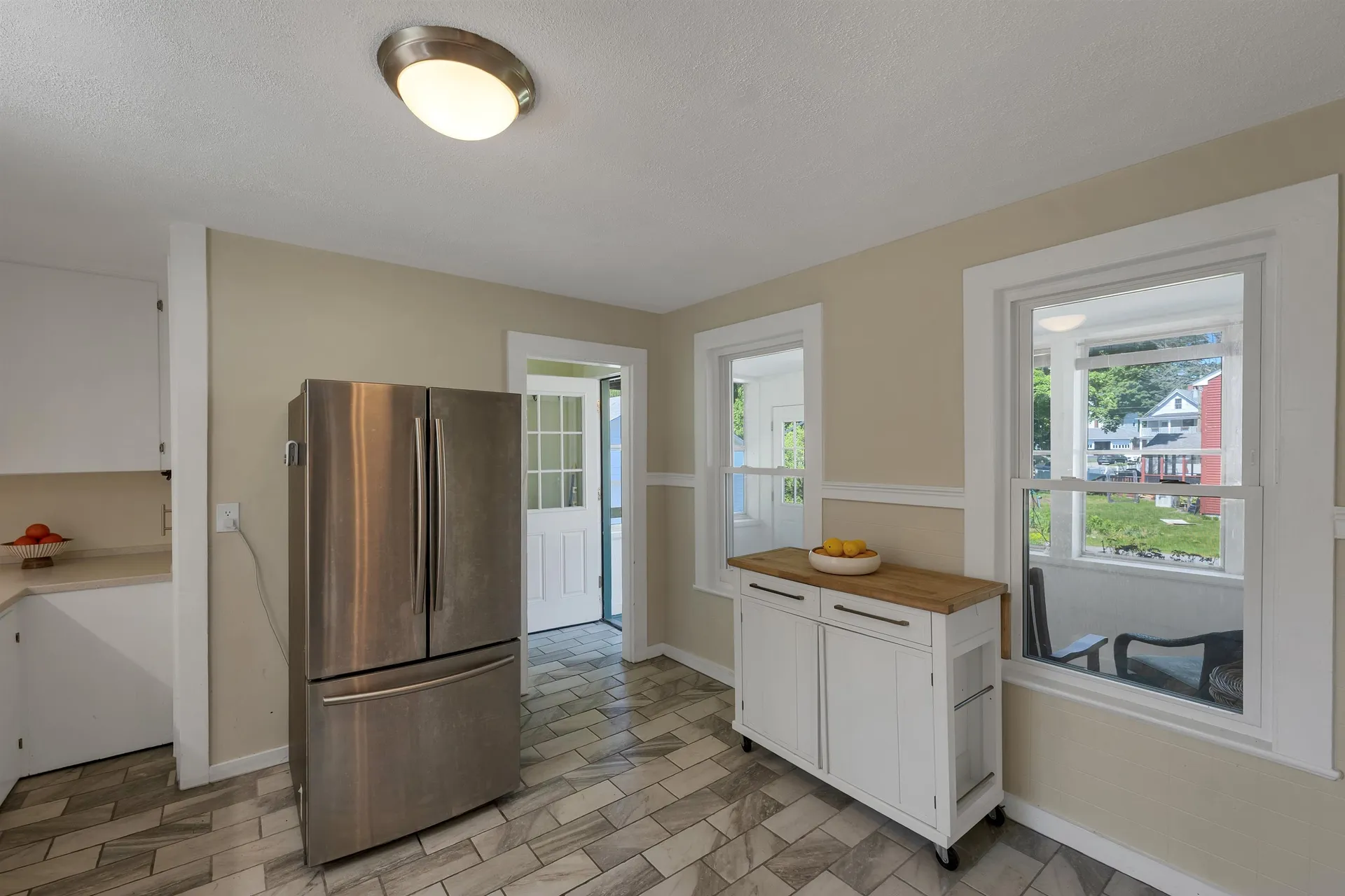 23 Chester Street Amesbury MA 01913