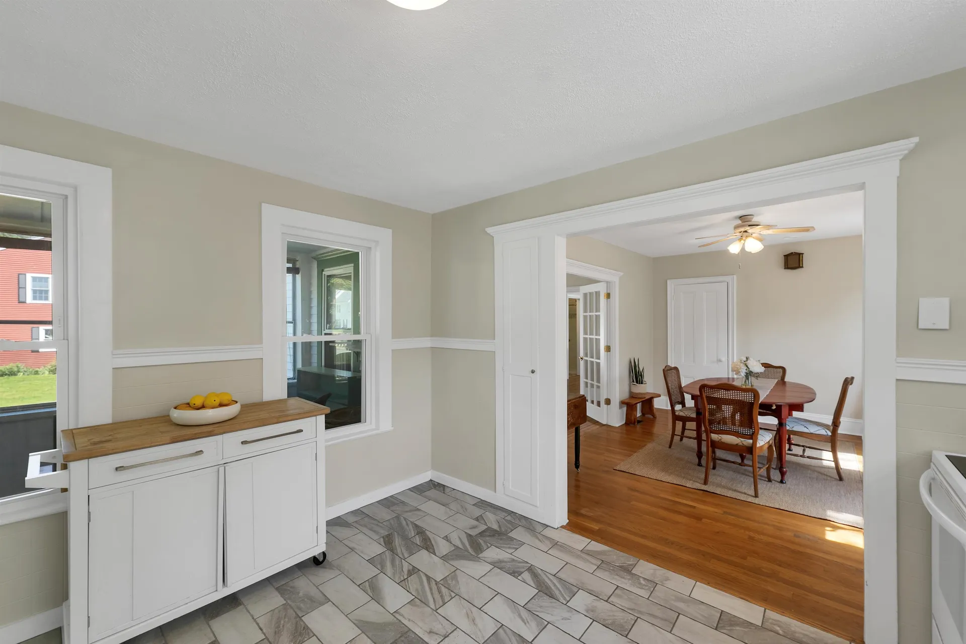 23 Chester Street Amesbury MA 01913