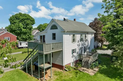 23 Chester Street Amesbury MA 01913