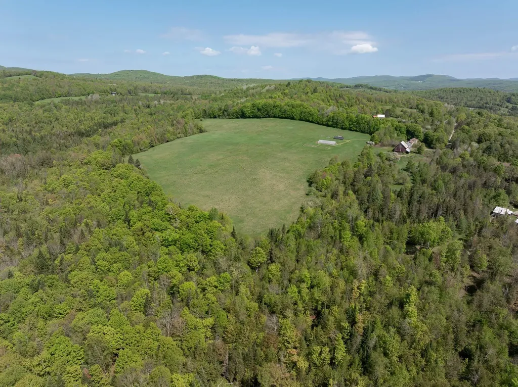 2486 Peak Road Wheelock VT 05851