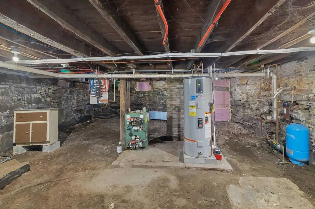2486 Peak Road Wheelock VT 05851