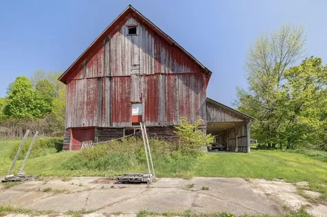 2486 Peak Road Wheelock VT 05851