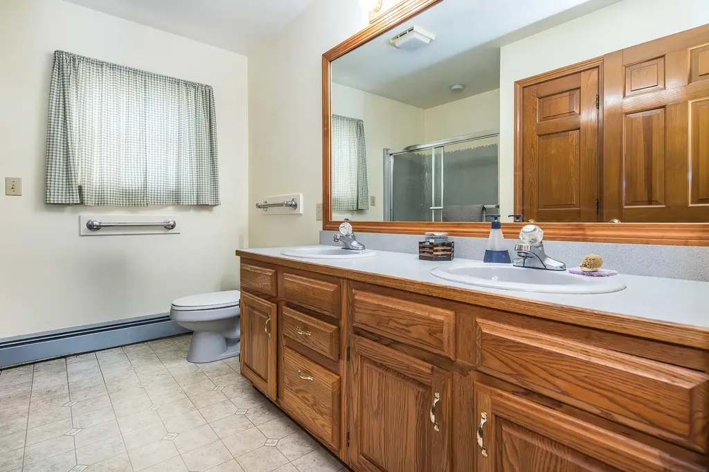 416 East Street Middletown Springs VT 05757