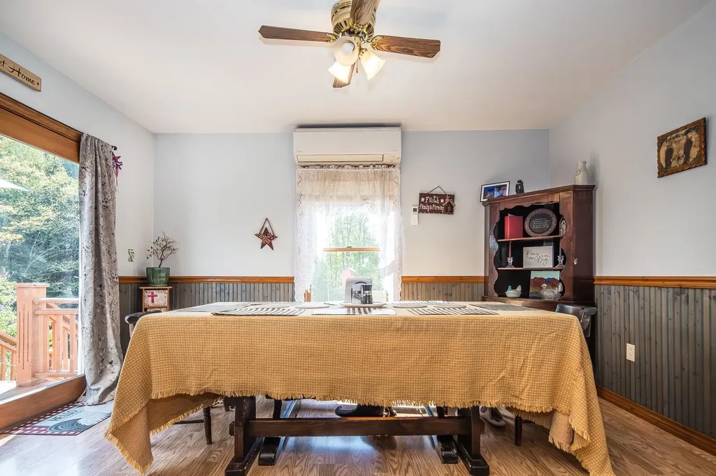 416 East Street Middletown Springs VT 05757