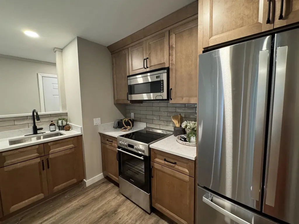 30 Wolf Road Lebanon NH 03766