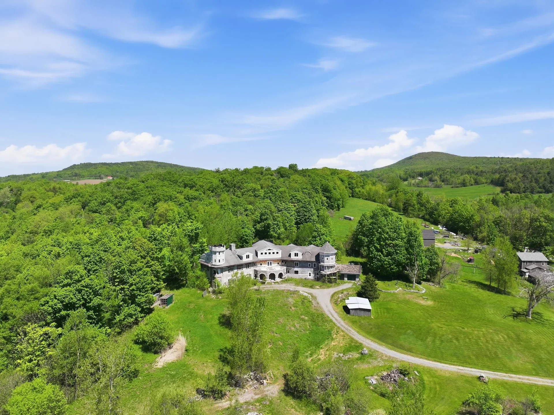 2437 Oakland Station Road Georgia VT 05478