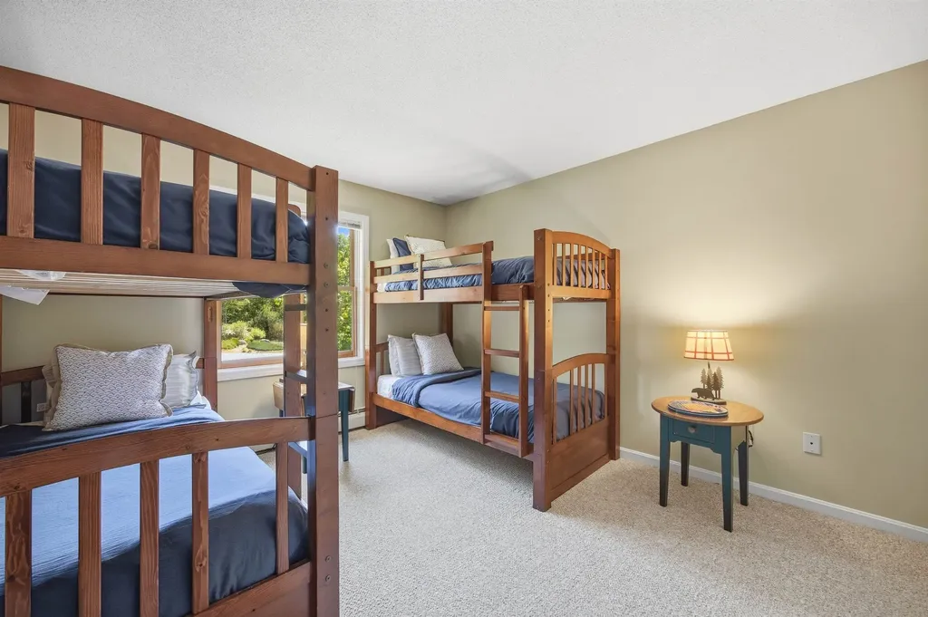 11 Woodsview Lane Lincoln NH 03251