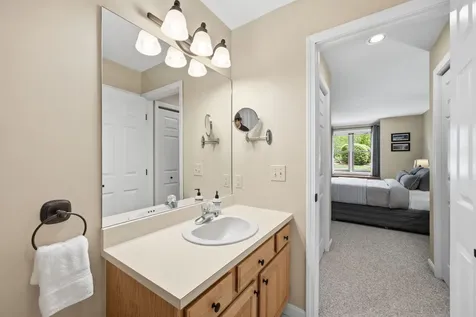 11 Woodsview Lane Lincoln NH 03251