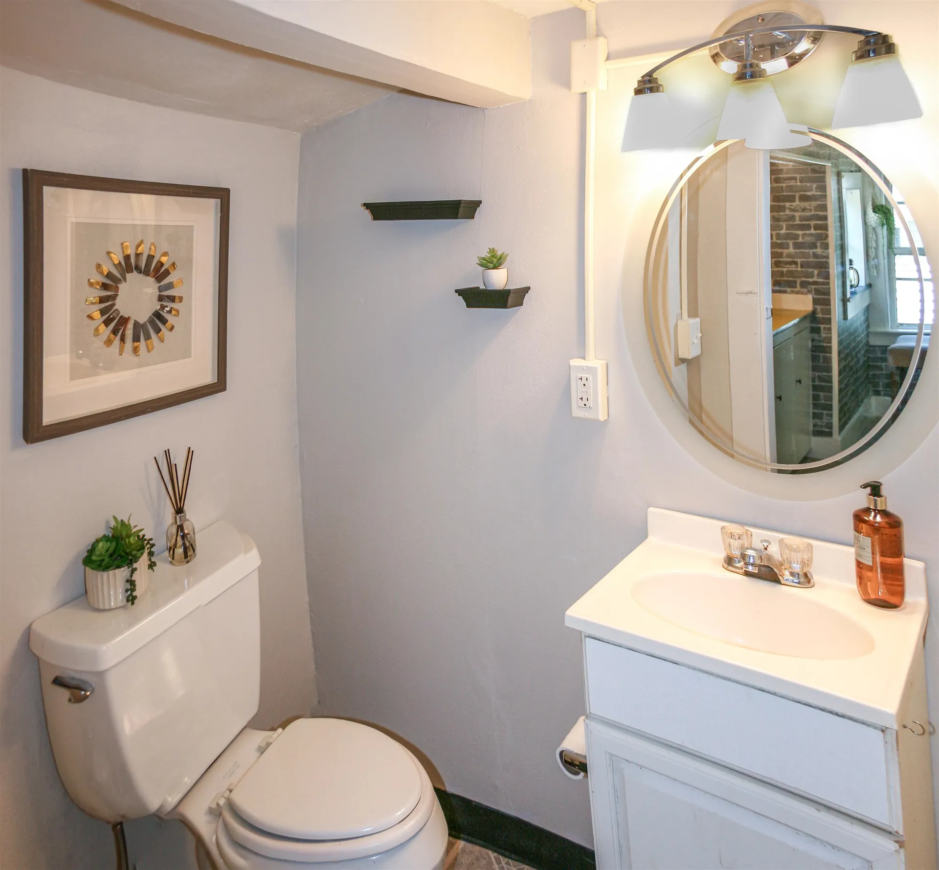 98 Haverhill Road Salem NH 03079
