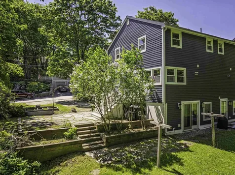 8 Old Landing Road Durham NH 03824