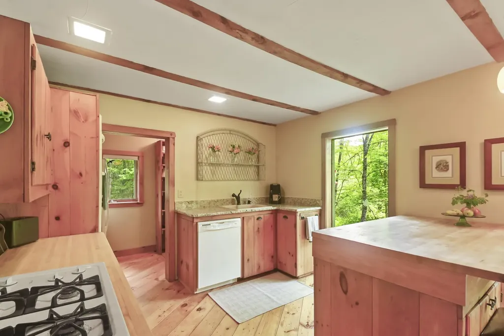 117 Barrett Hill Road Wilton NH 03086