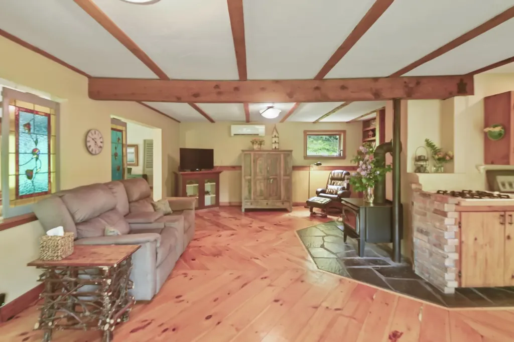 117 Barrett Hill Road Wilton NH 03086
