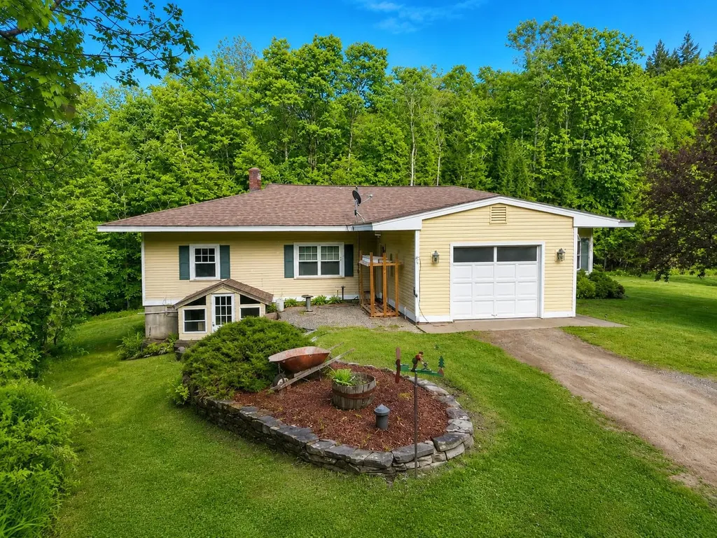 244 Walpole Valley Road Alstead NH 03602