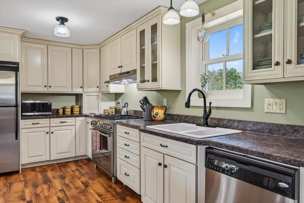 200 Riverdale Road Townshend VT 05353