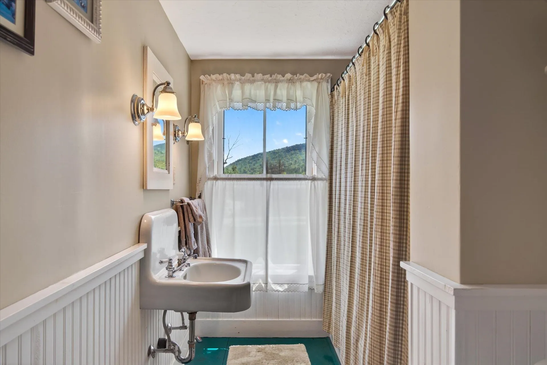 200 Riverdale Road Townshend VT 05353