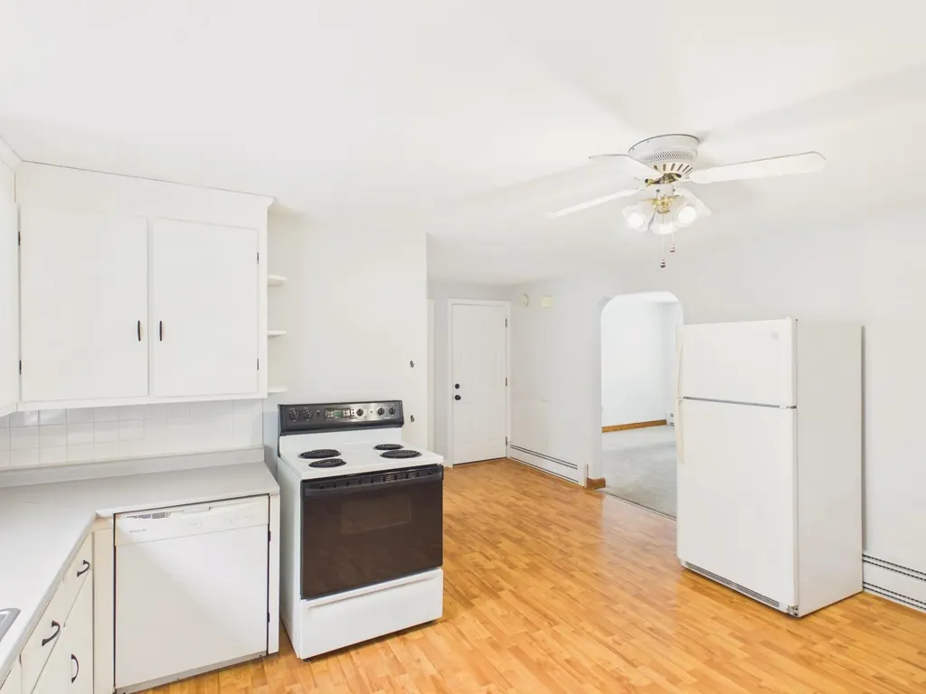 852 Clay Street Manchester NH 03103